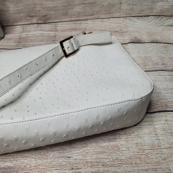 The Limited white over the shoulder purse - Picture 5 of 8